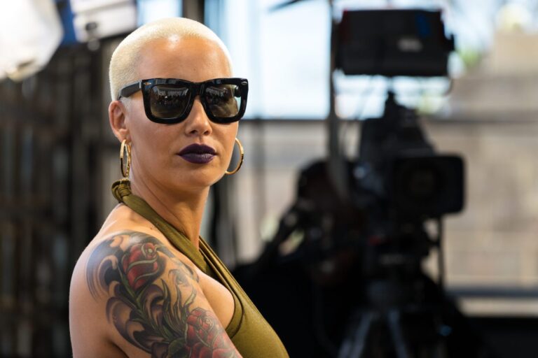Amber Rose Net Worth, Wife, Parents, Tattoo, Age, Career & Full Bio
