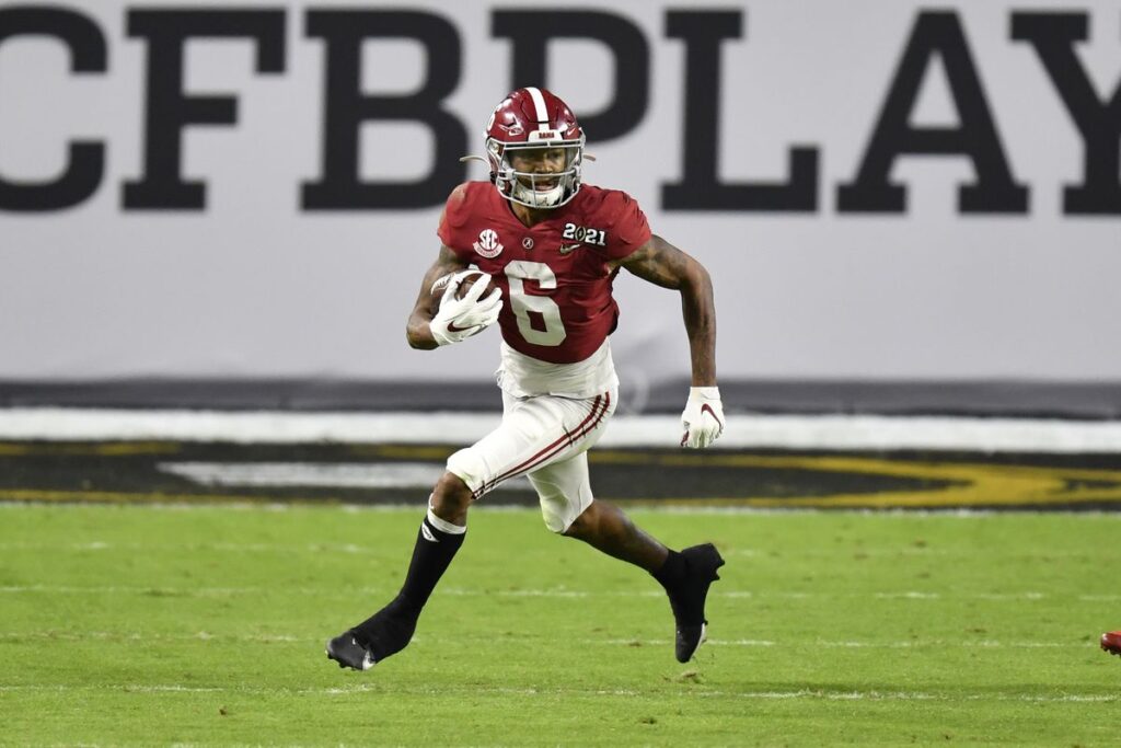 DeVonta Smith height and weight