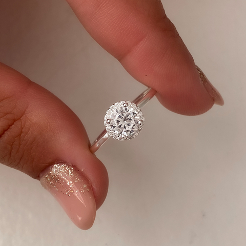 Best Places to Buy Diamonds and Engagement Rings Online 